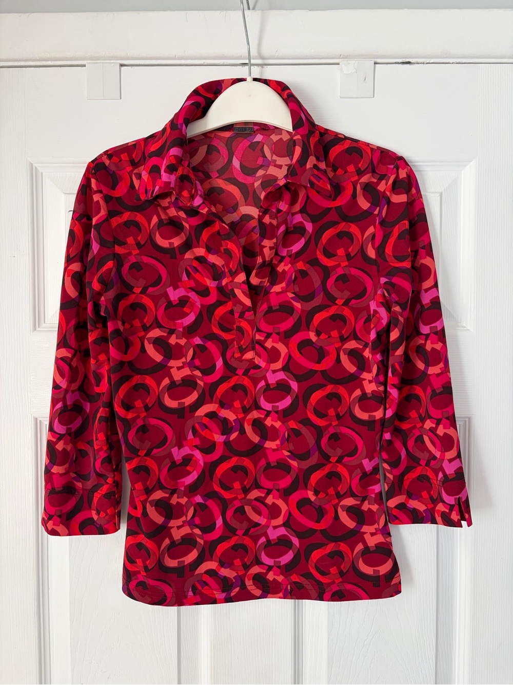 Vintage GUESS Y2K Mesh Going Out Top Pink Red Abstract Printed 3/4 Sleeve M